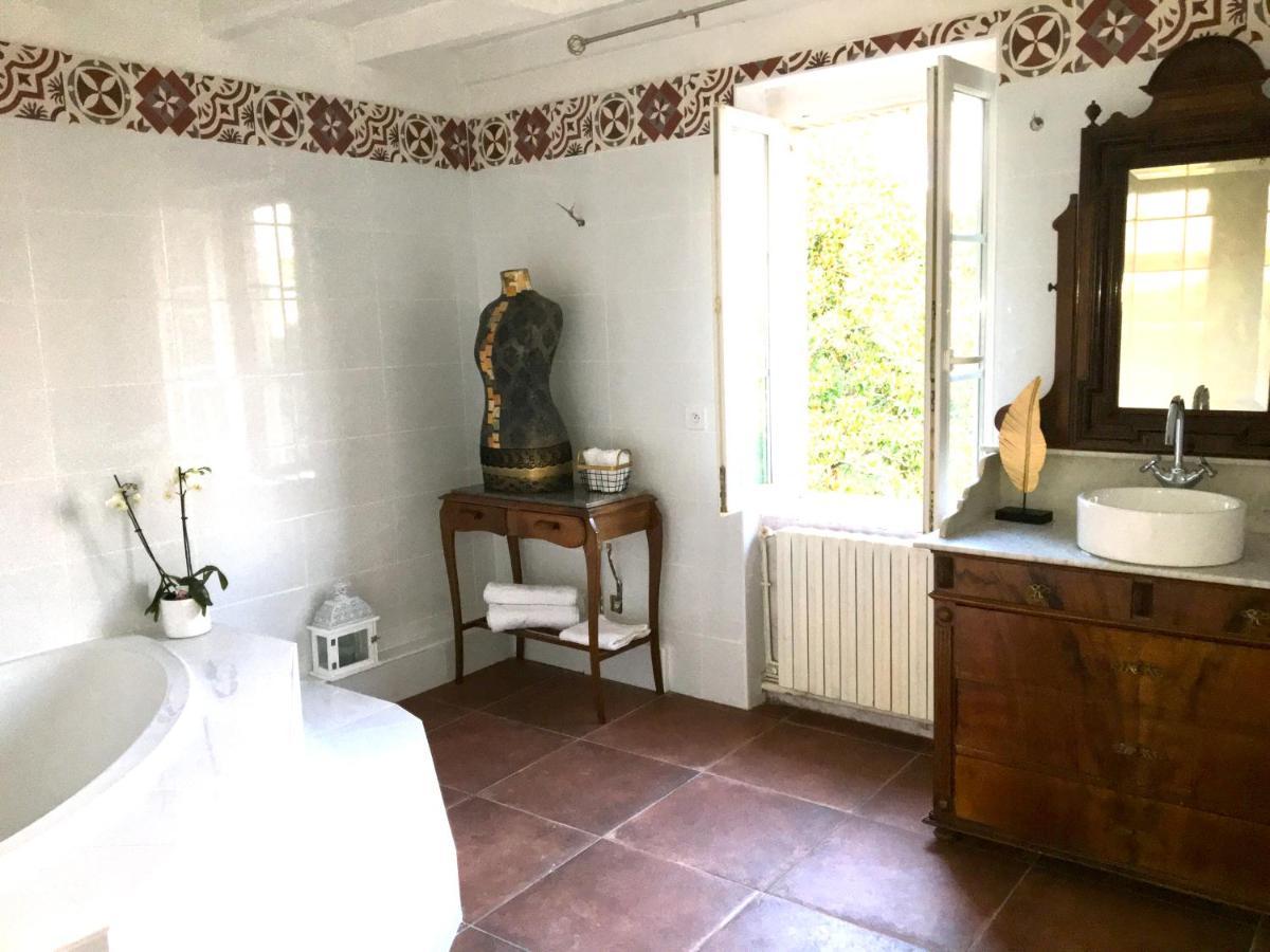 Domaine de Ménerque - petit château avec piscine Lisle-sur-Tarn Esterno foto